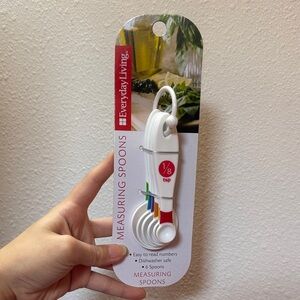 White Measuring Spoons Set